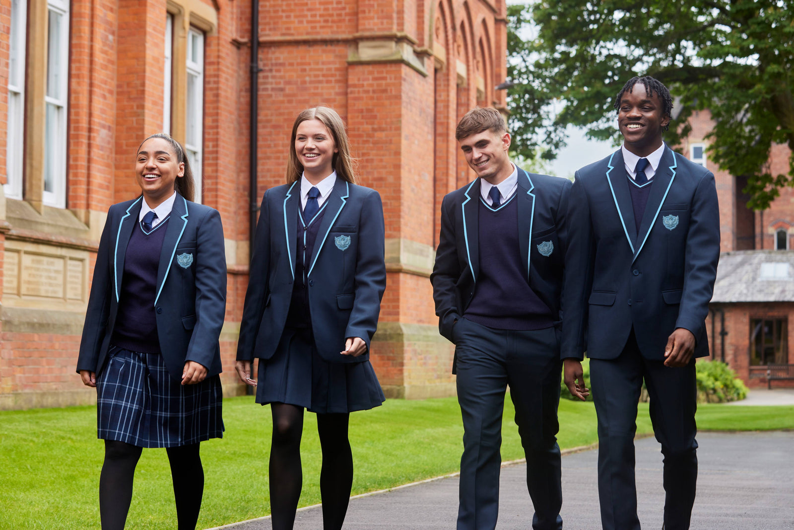 🎒 The Ultimate Back-to-School Uniform Checklist for Parents